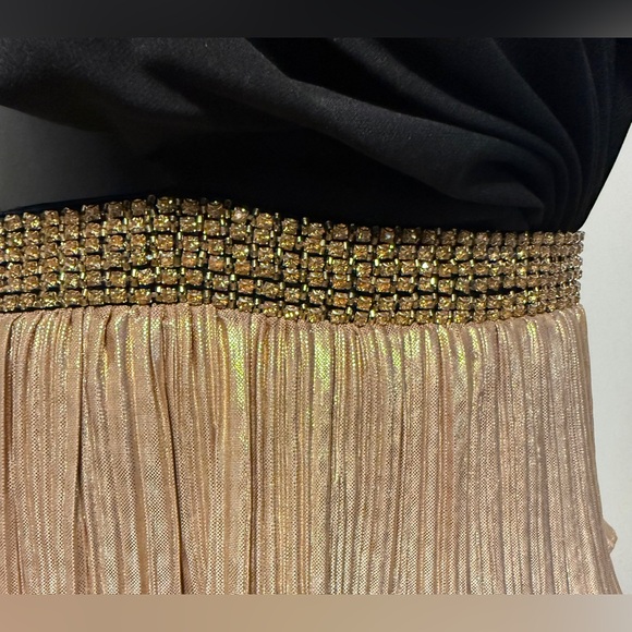 💃🏽IEENA for MAC DUGGAL Tiered One Shoulder Gown. Color:Gold/Black. Size: 12 - Picture 6 of 10